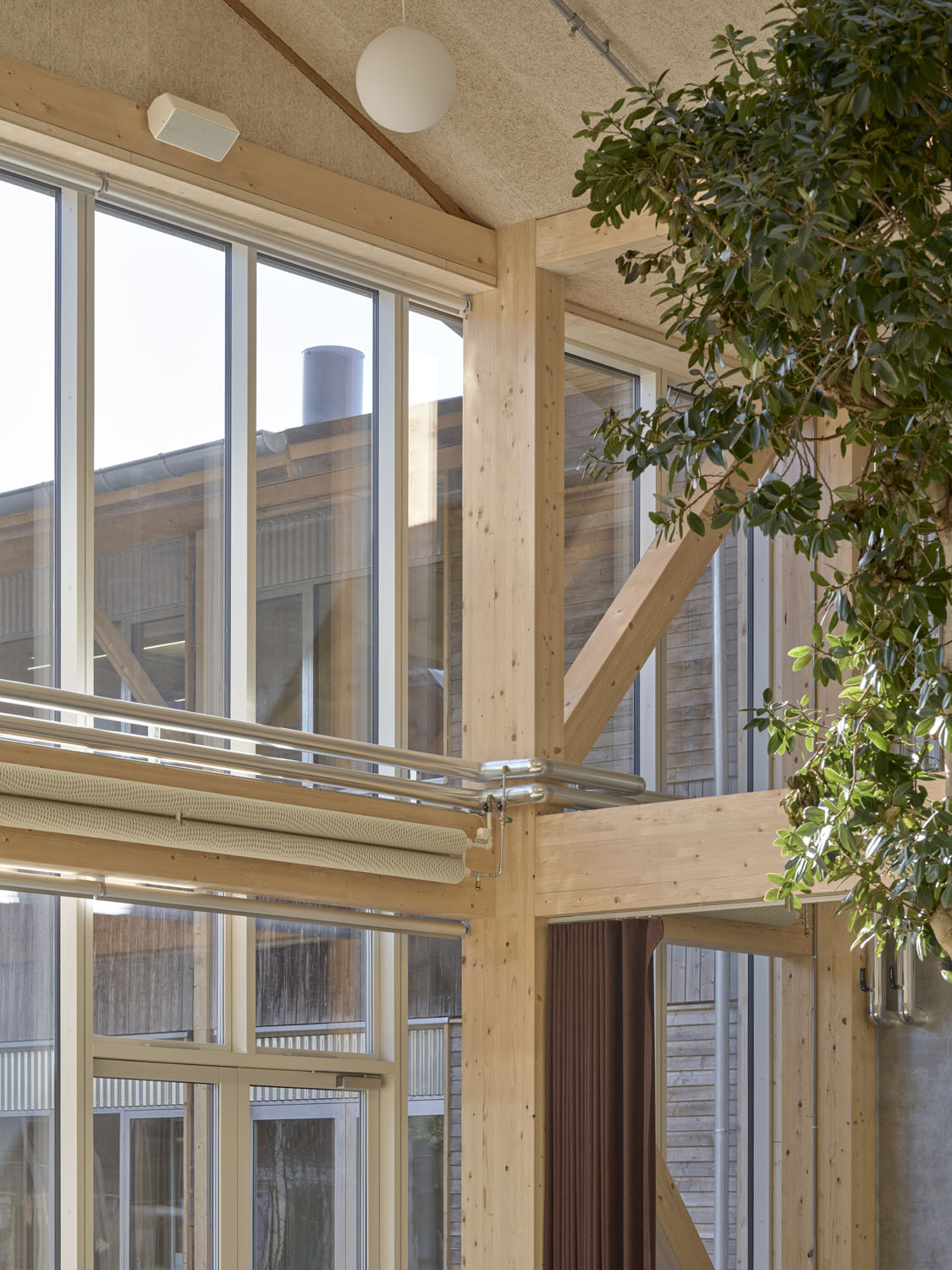 8358913 LKR IH Photo Adam Mork 209