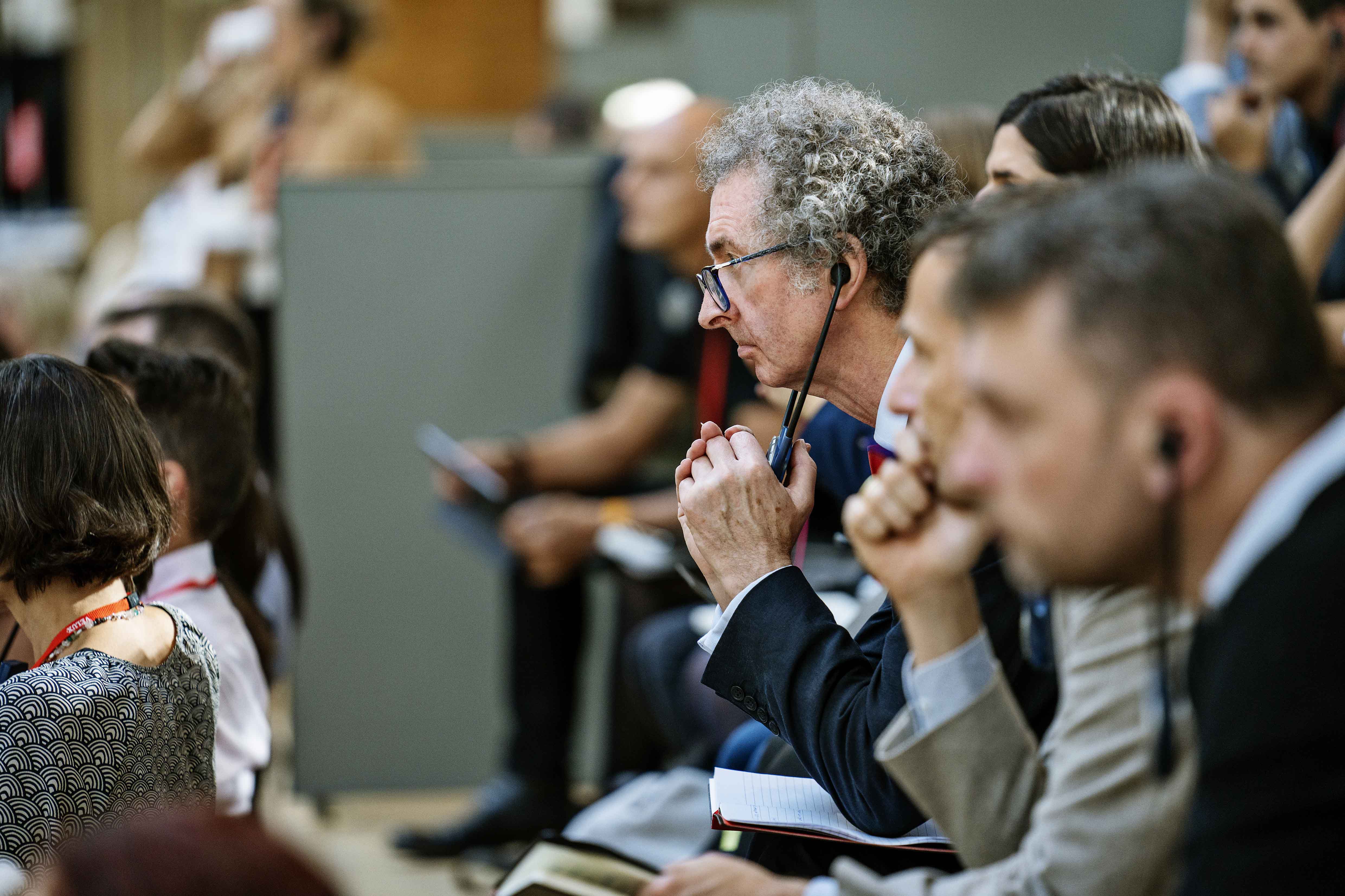 VELUX 191009 PARIS 2501