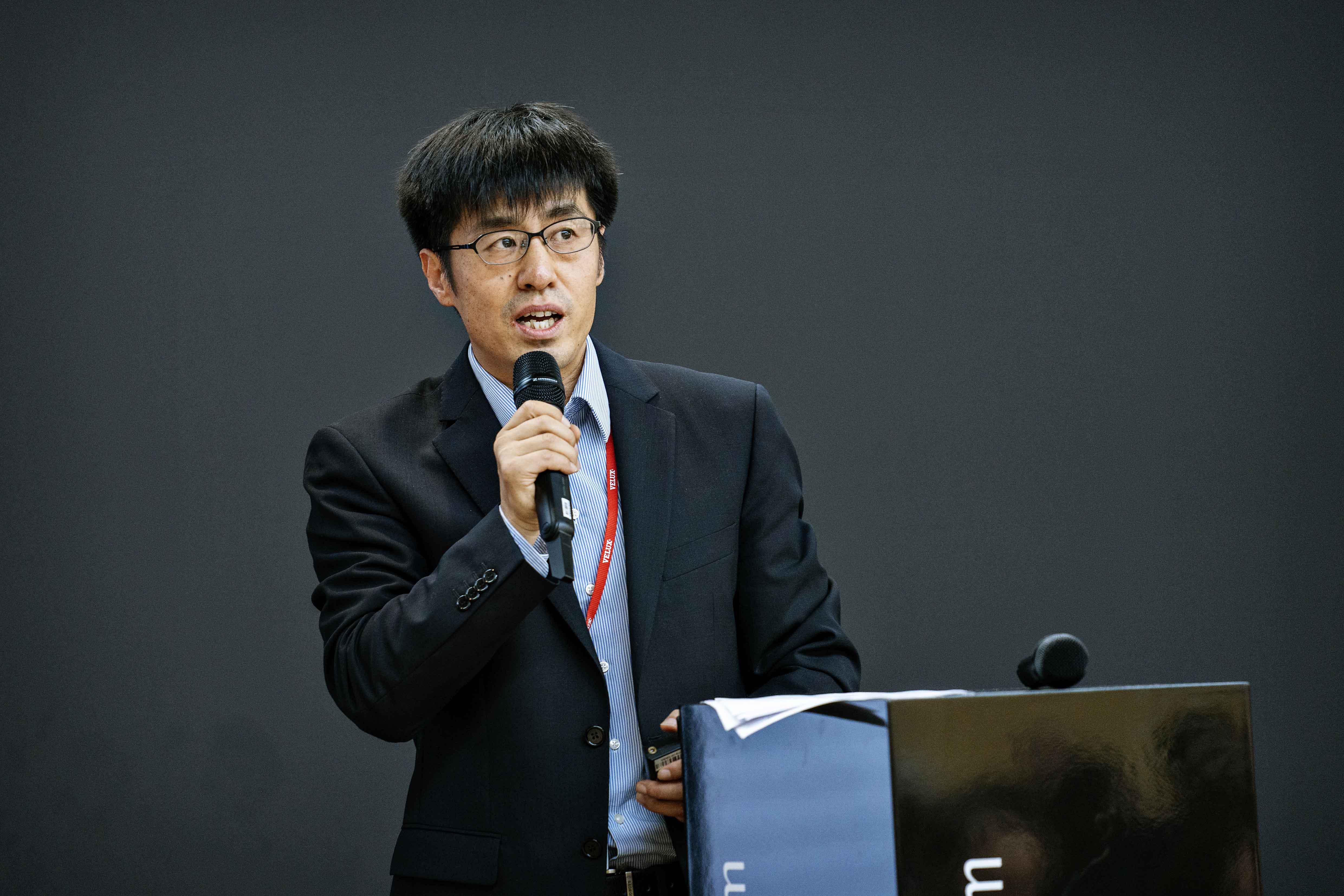 VELUX 191009 PARIS 2515