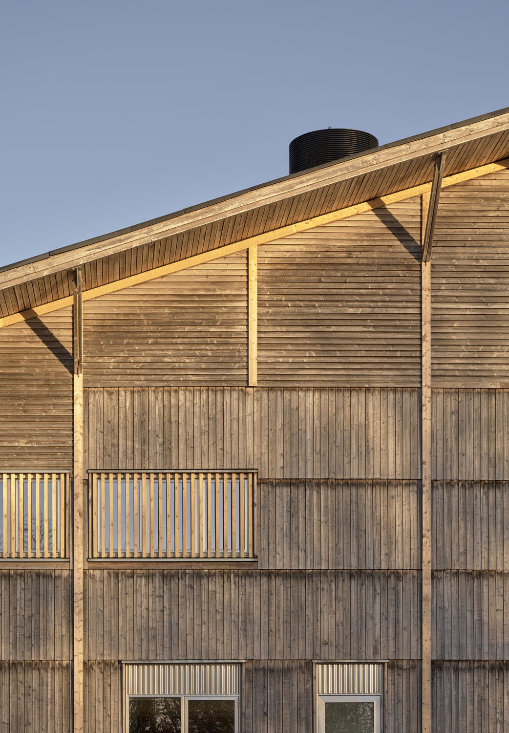 8358882 LKR IH Photo Adam Mork 189