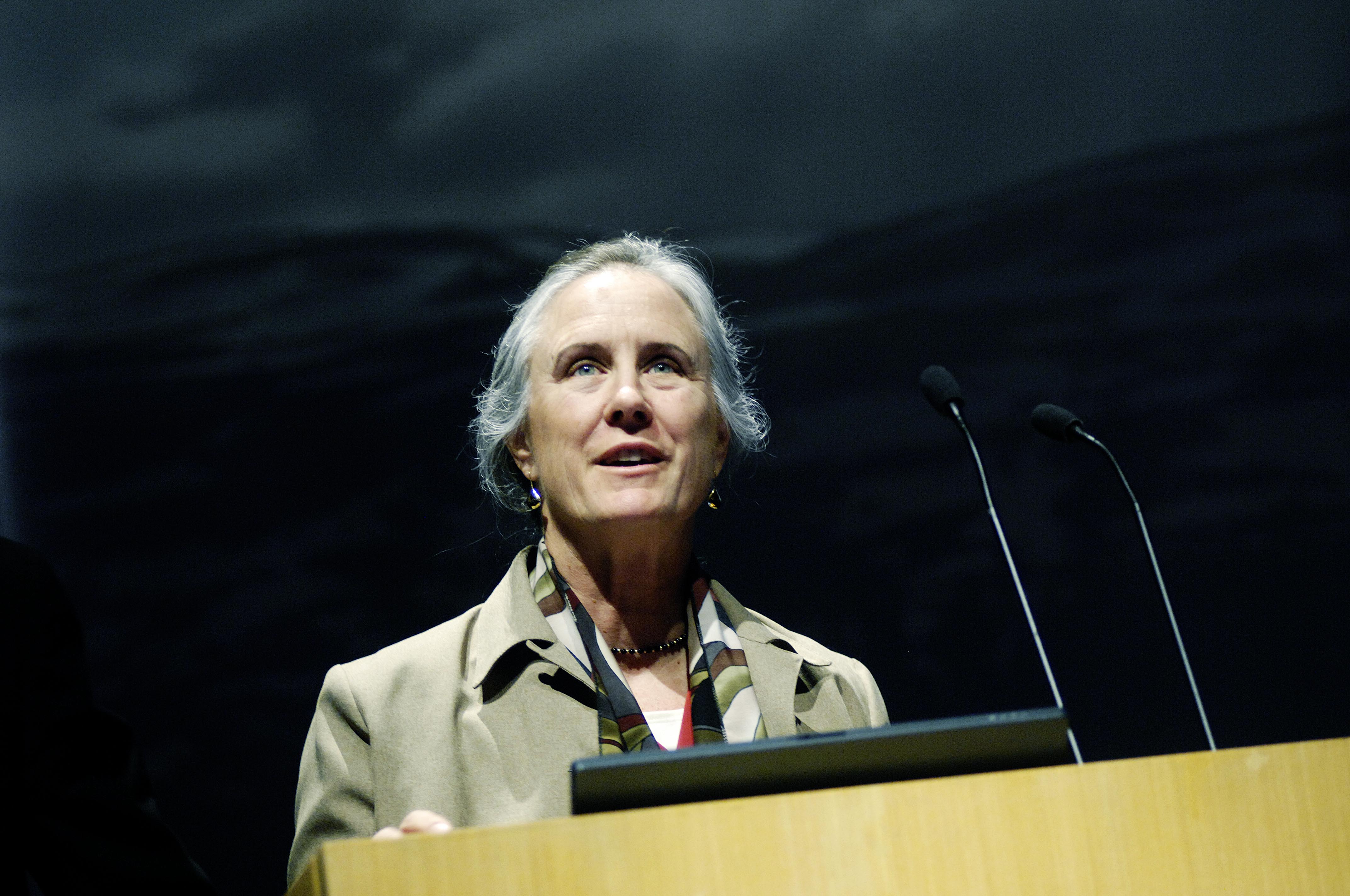 Lisa Heschong Daylight Symposium 2007