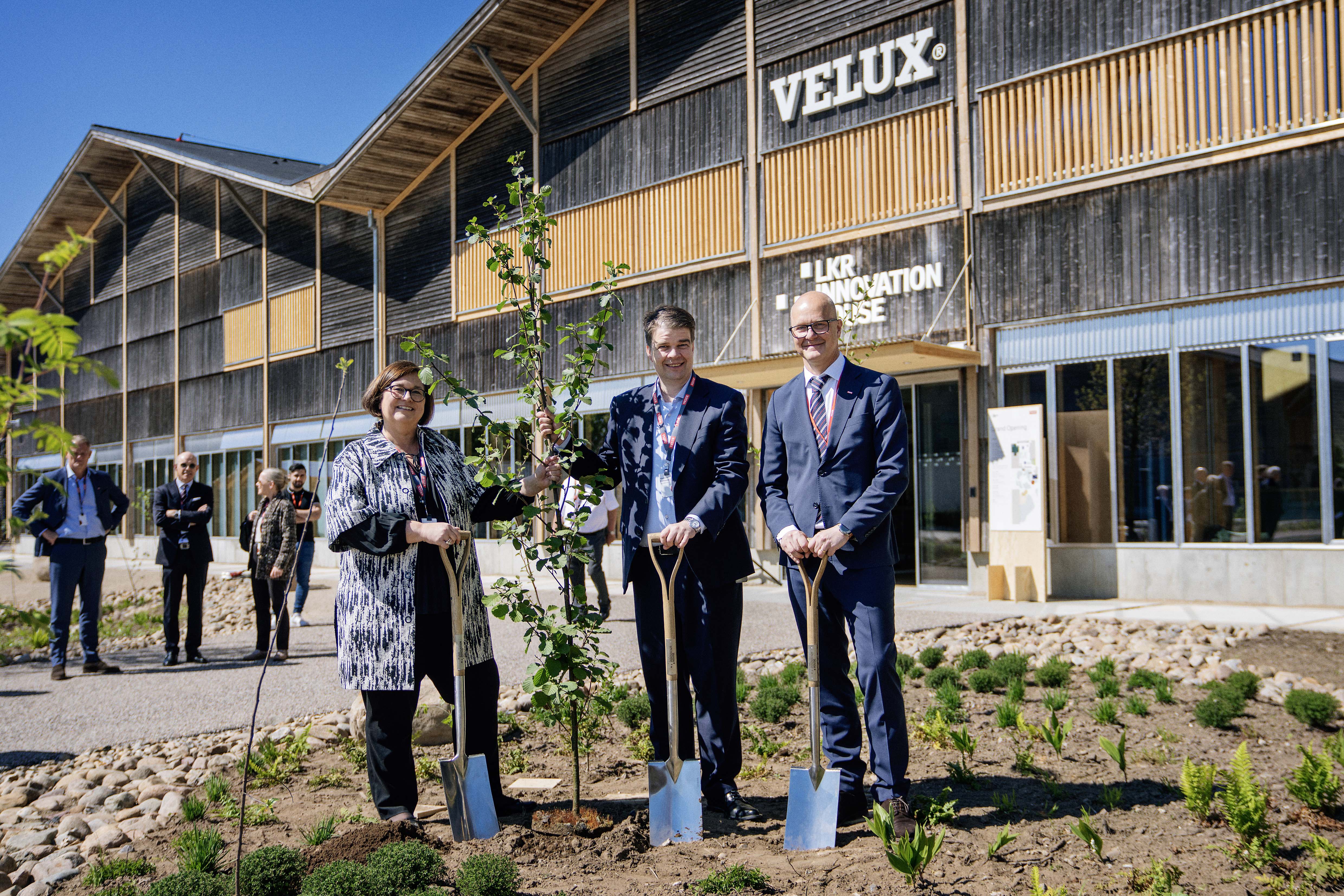 56 VELUX 250512 LKR INNOVATION HOUSE 1300