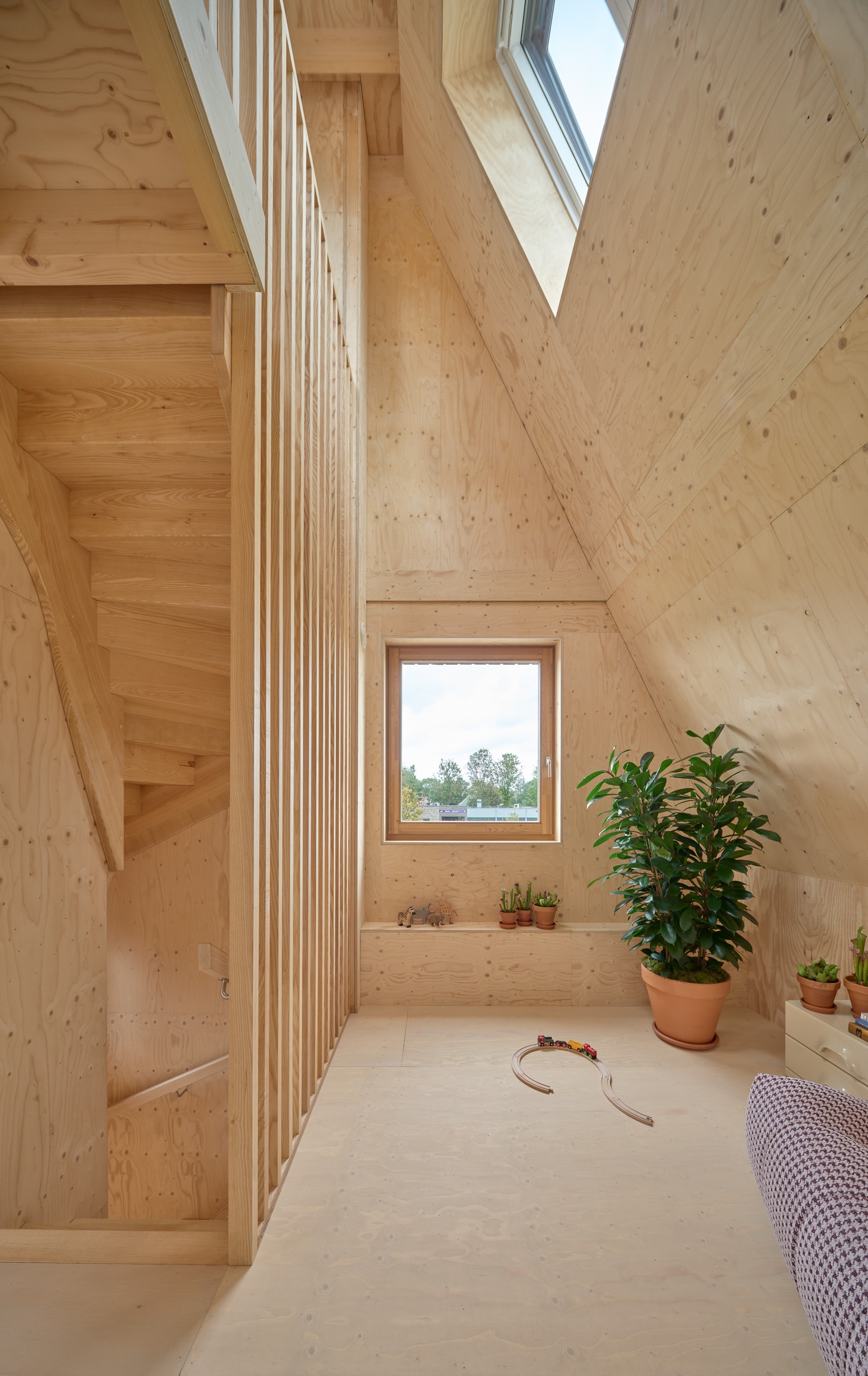 SMÛK Photo Adam Mork 153 L