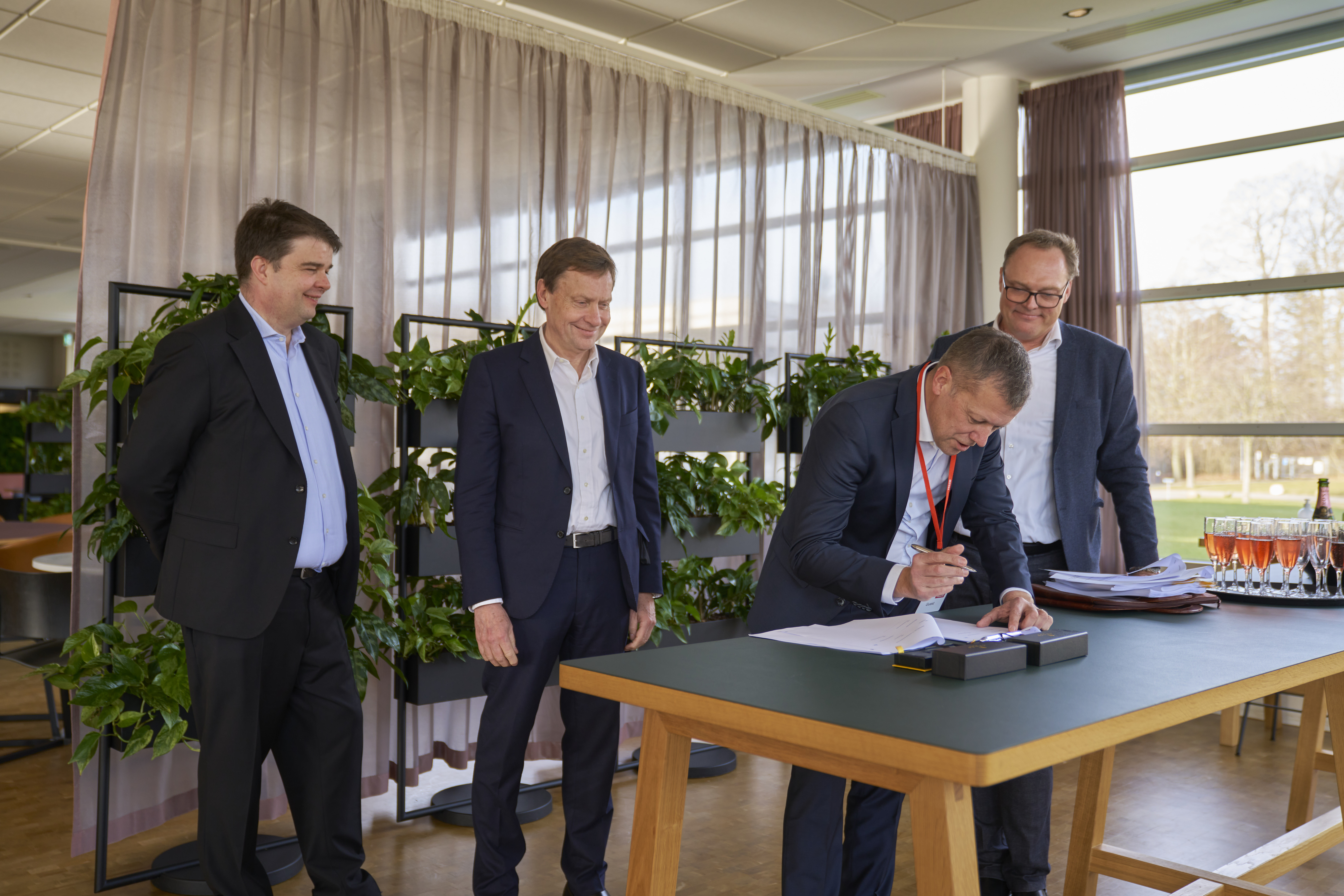 Contract Signing (2)